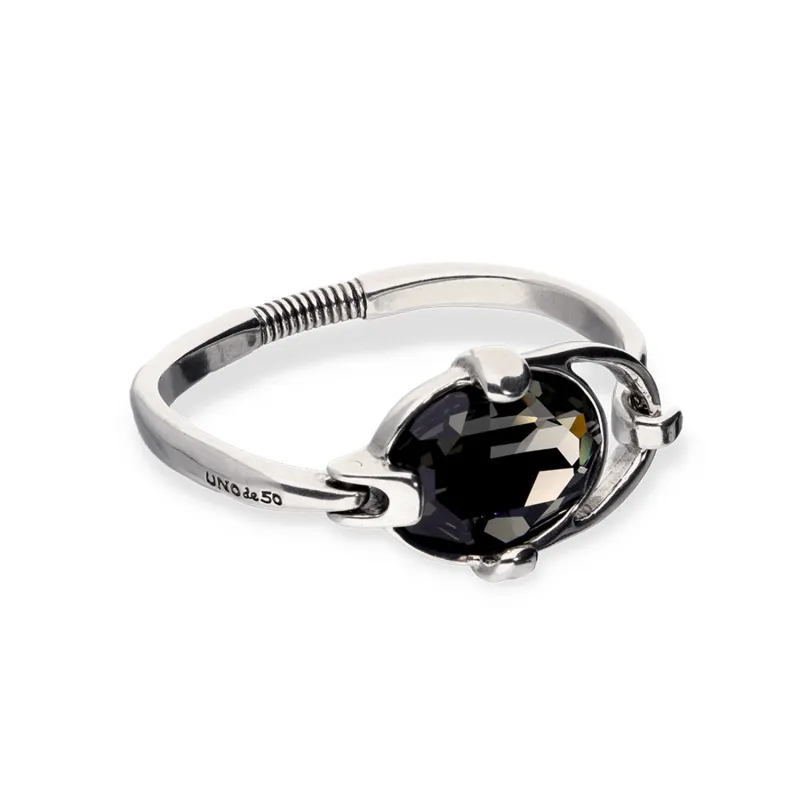 DAZZLING BOLD BRACELET sold by UNO de 50