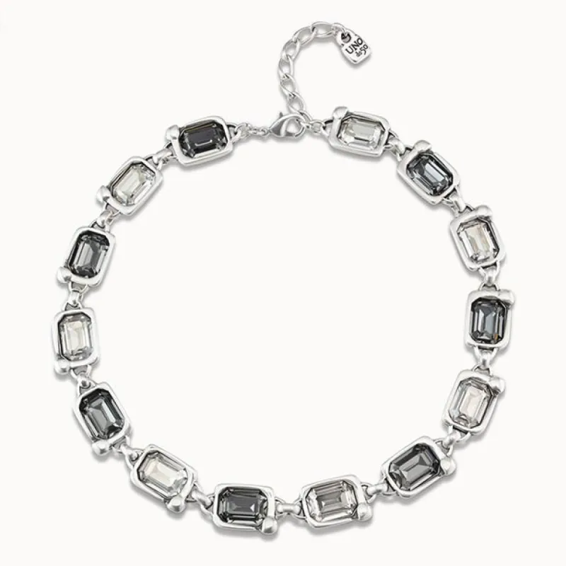 UNEXPECTED NECKLACE sold by UNO de 50