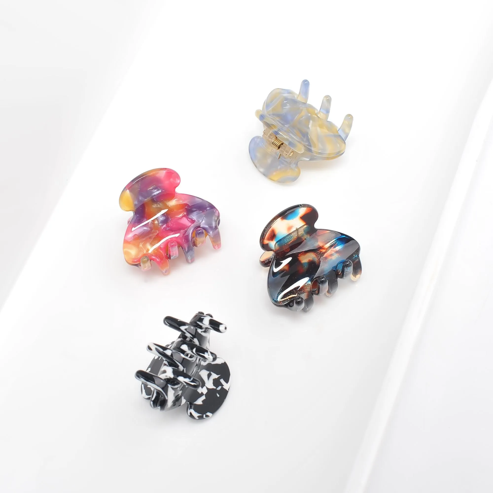 Mini Hair Claw - Assorted 4 Pack Hair Claw sold by Urban Expressions product image thumbnail 2