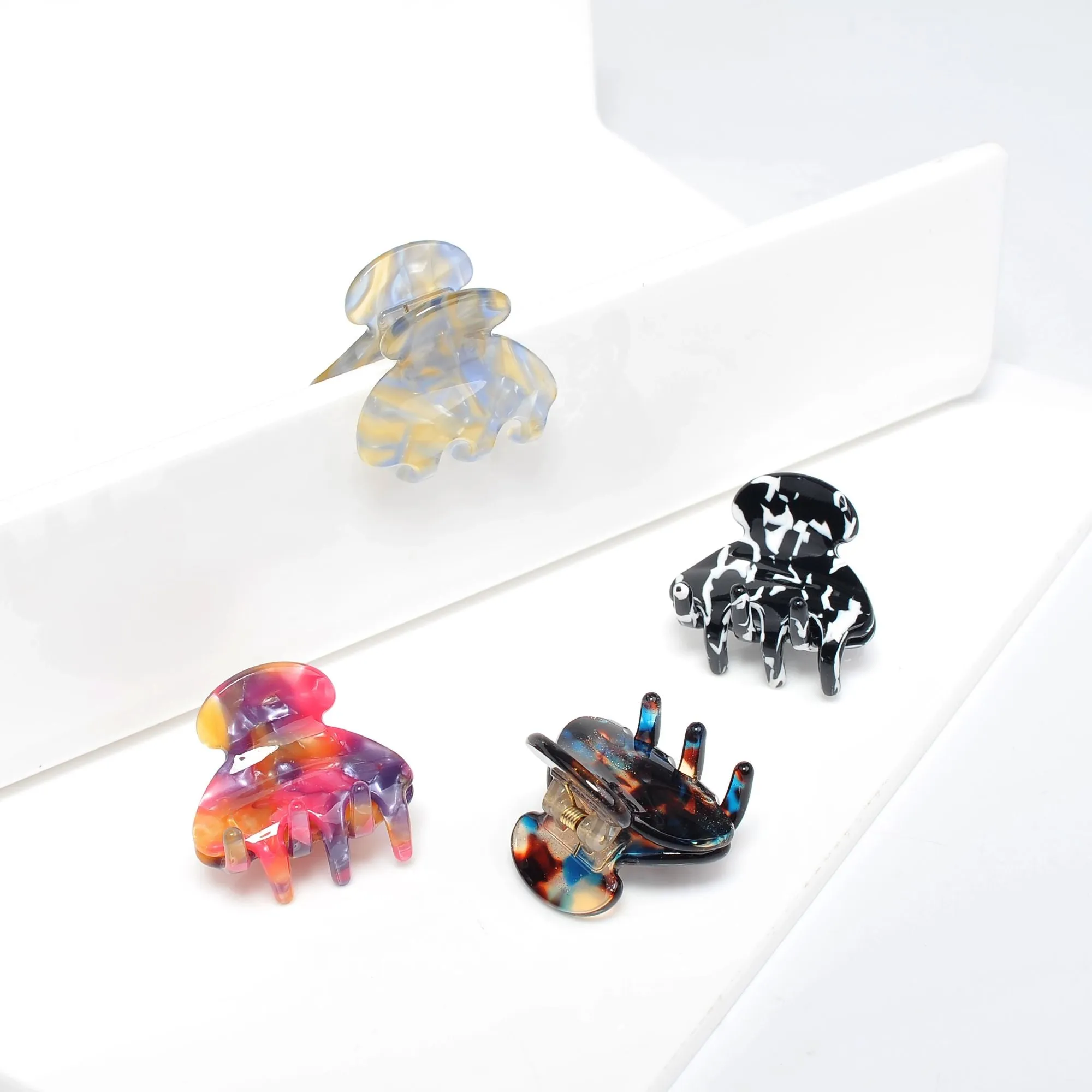 Mini Hair Claw - Assorted 4 Pack Hair Claw sold by Urban Expressions product image thumbnail 3