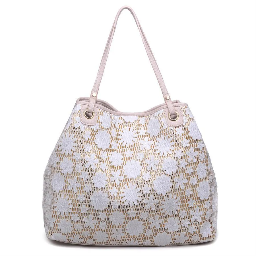 Daisy sold by Urban Expressions