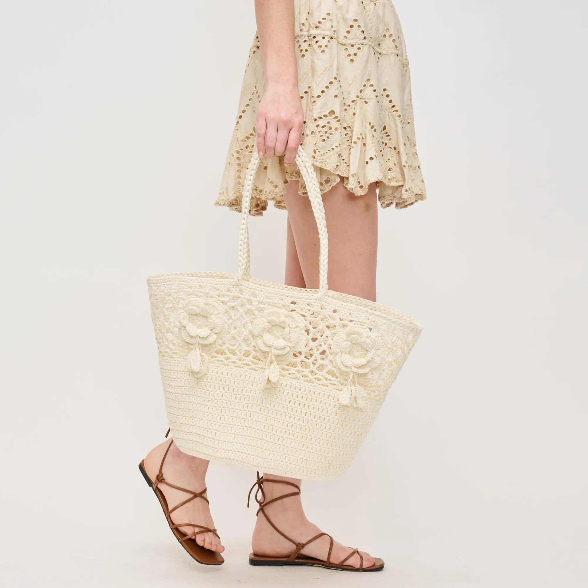 Hampton Tote sold by Urban Expressions product image thumbnail 3