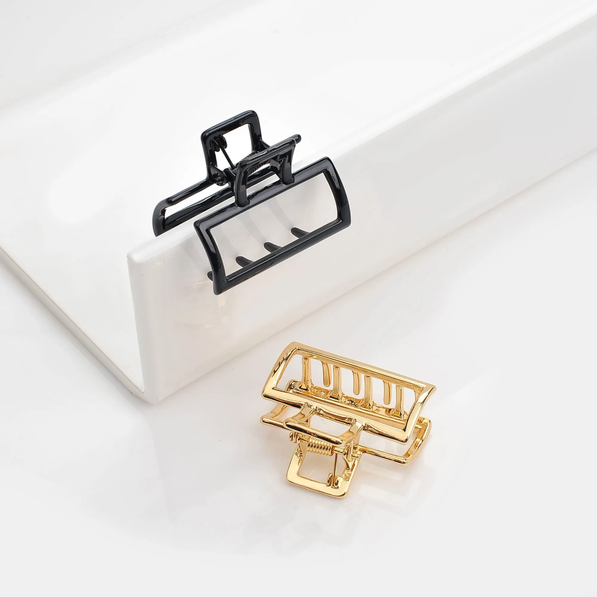 Simple Metal Claw - 2 Pack Hair Claw sold by Urban Expressions product image thumbnail 3