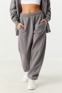 Pantalon de jogging de coupe garçonne en molleton uni sold by Urban Planet