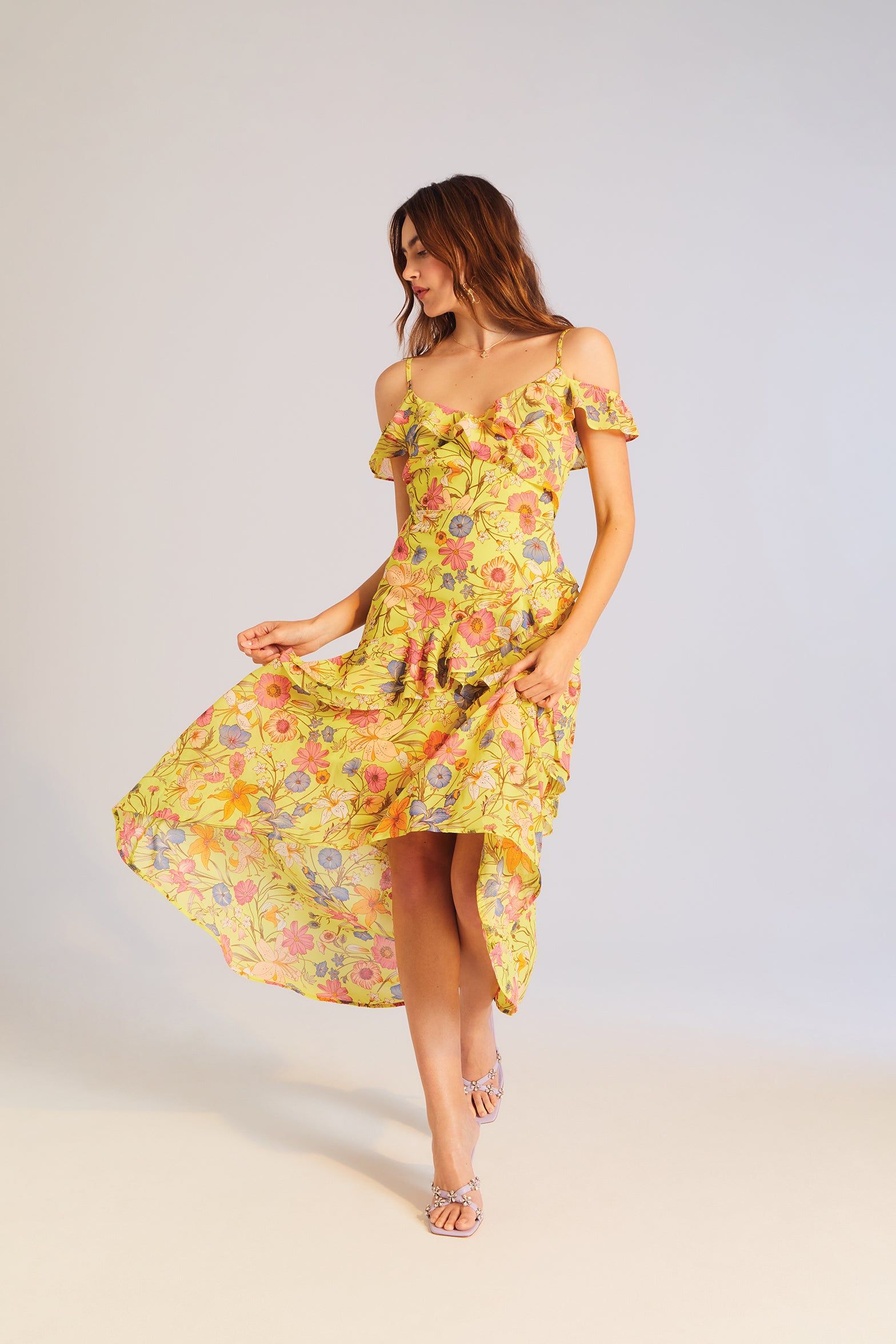 Robe asymétrique fleurie sold by Urban Planet