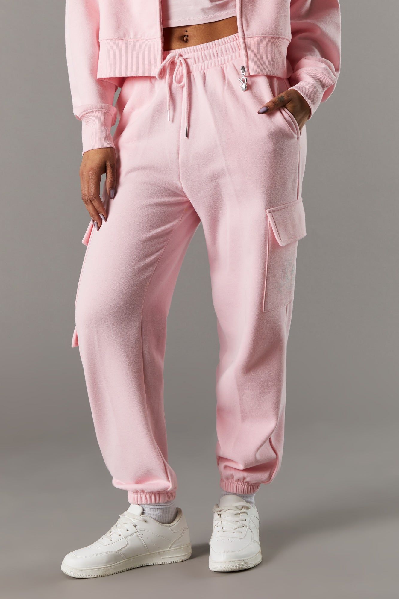 Pantalon de jogging cargo à imprimé Playboy Est 1953 sold by Urban Planet product image thumbnail 6