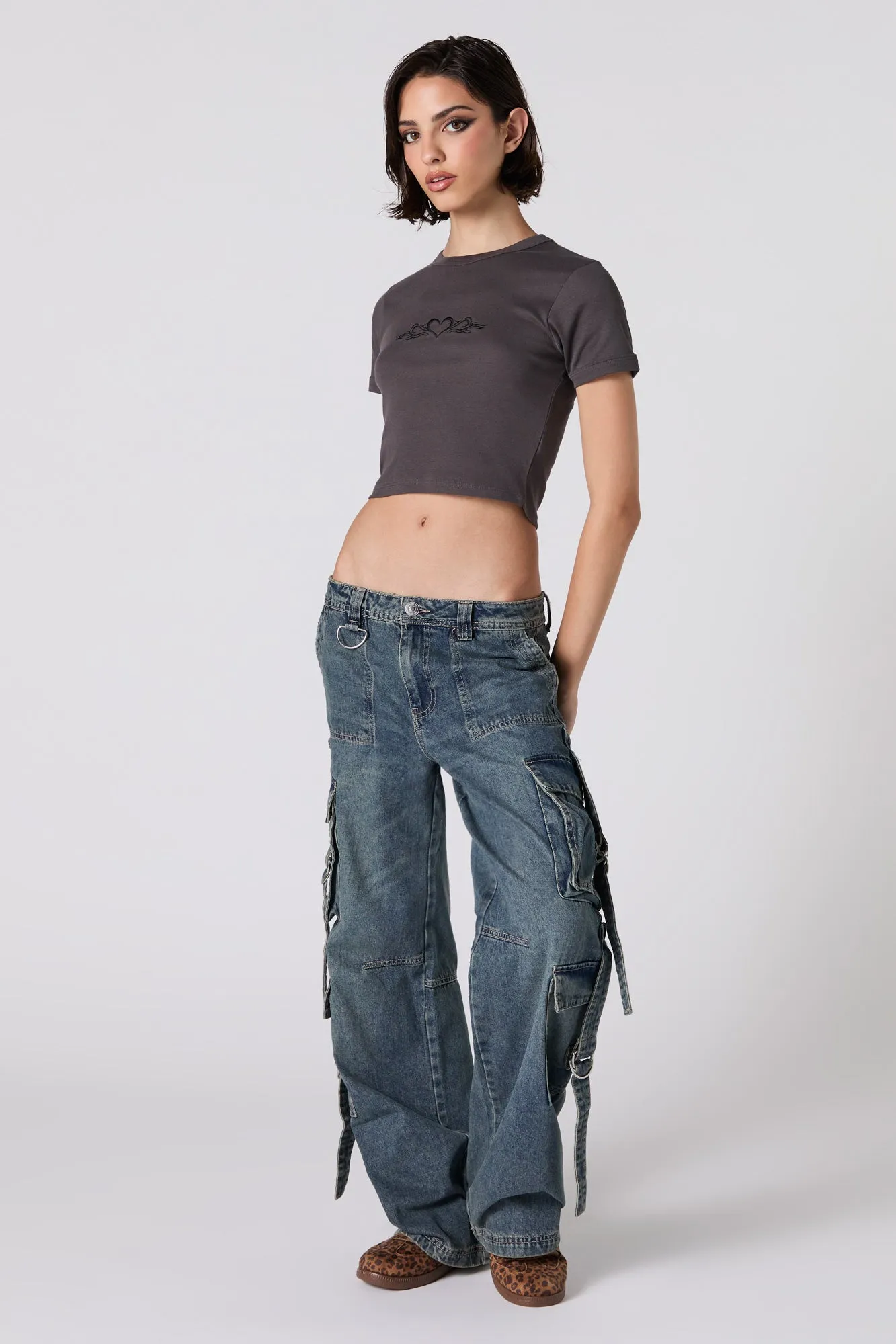 T-shirt ultracourt côtelé avec motif brodé Heart sold by Urban Planet product image thumbnail 3