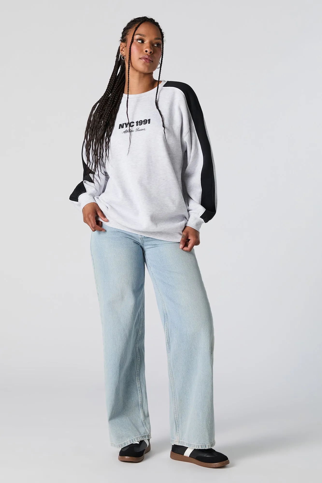 Chandail avec blocs de couleurs et imprimé sportif sold by Urban Planet product image thumbnail 3