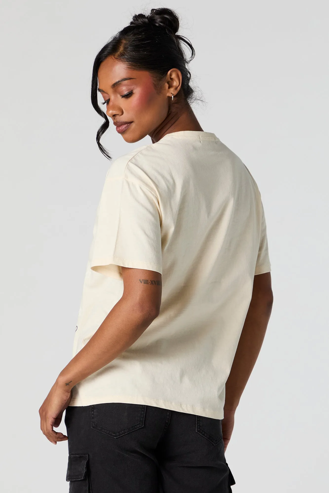 Howdy Btches Graphic Boyfriend T-Shirt sold by Urban Planet product image thumbnail 3