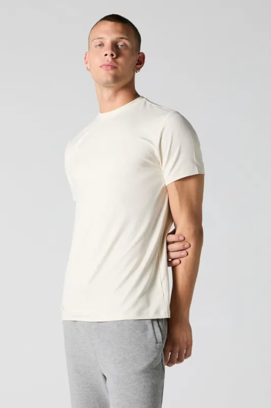 T-shirt ras du cou Active doux sold by Urban Planet