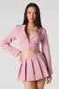 Blazer court avec agrafes sold by Urban Planet