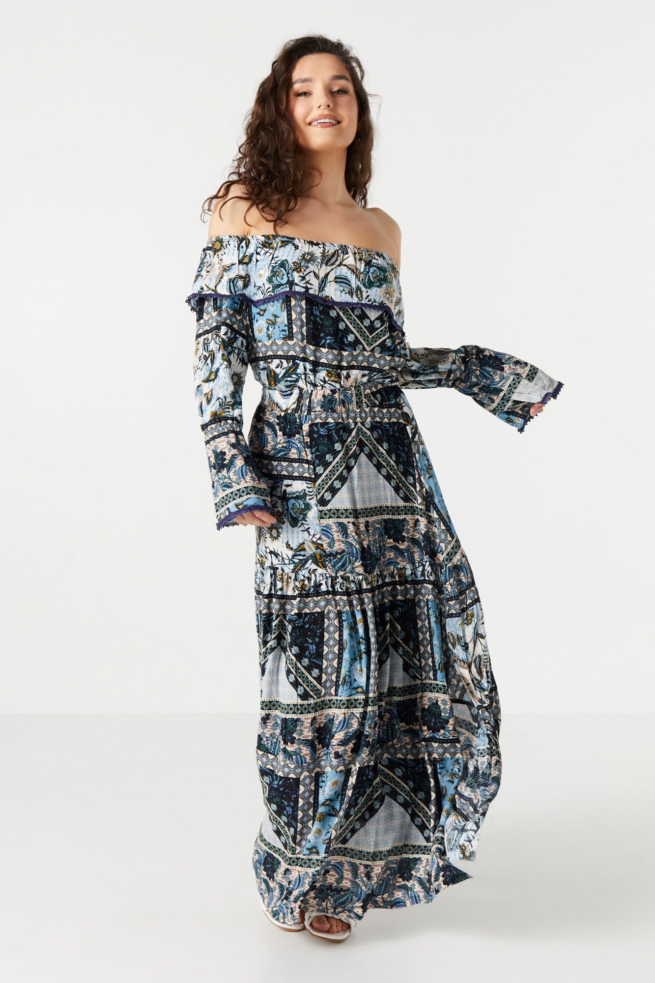 Jupe maxi évasée fleurie avec fente sold by Urban Planet product image thumbnail 4