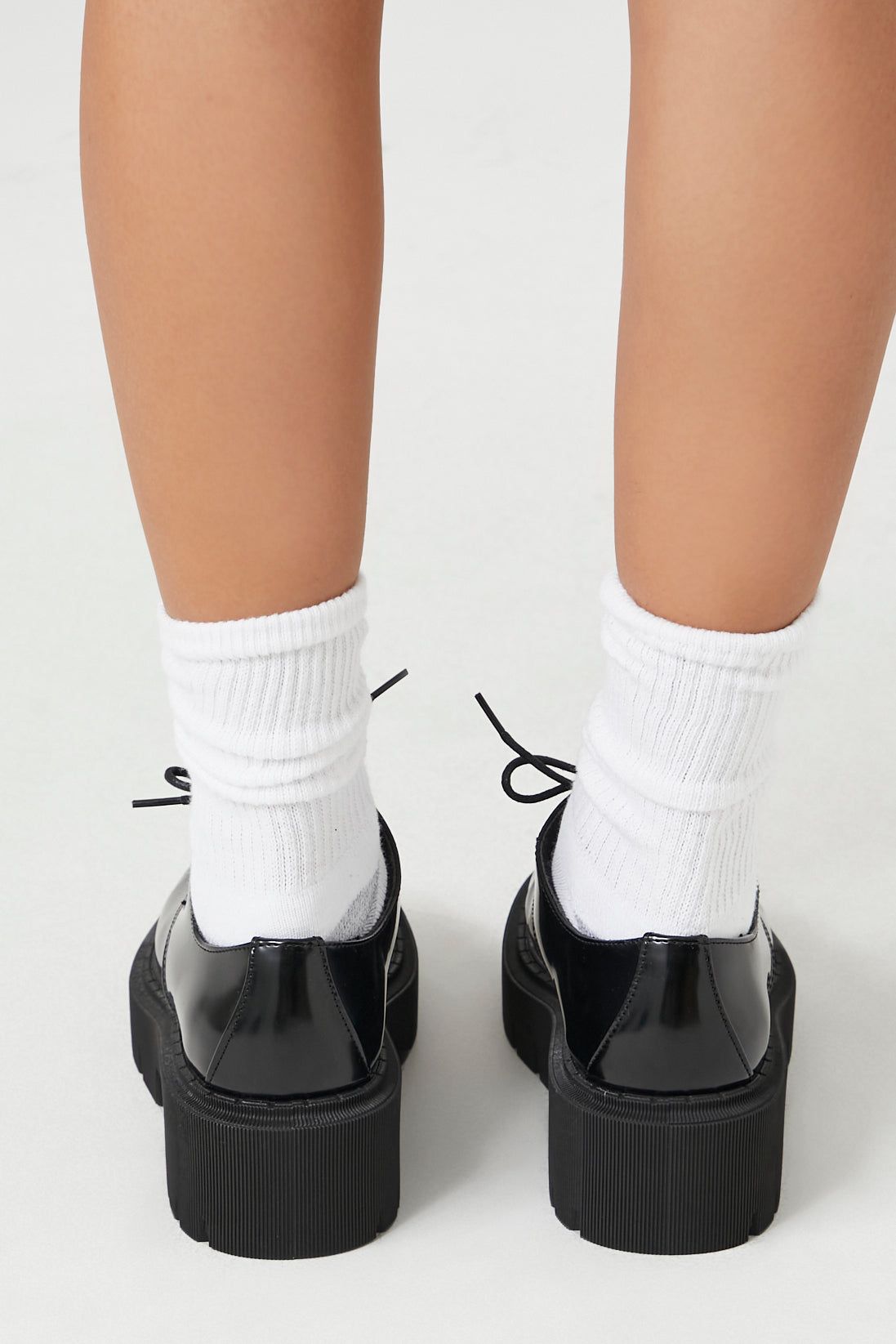 Richelieus à semelles crantées en similicuir sold by Urban Planet product image thumbnail 4