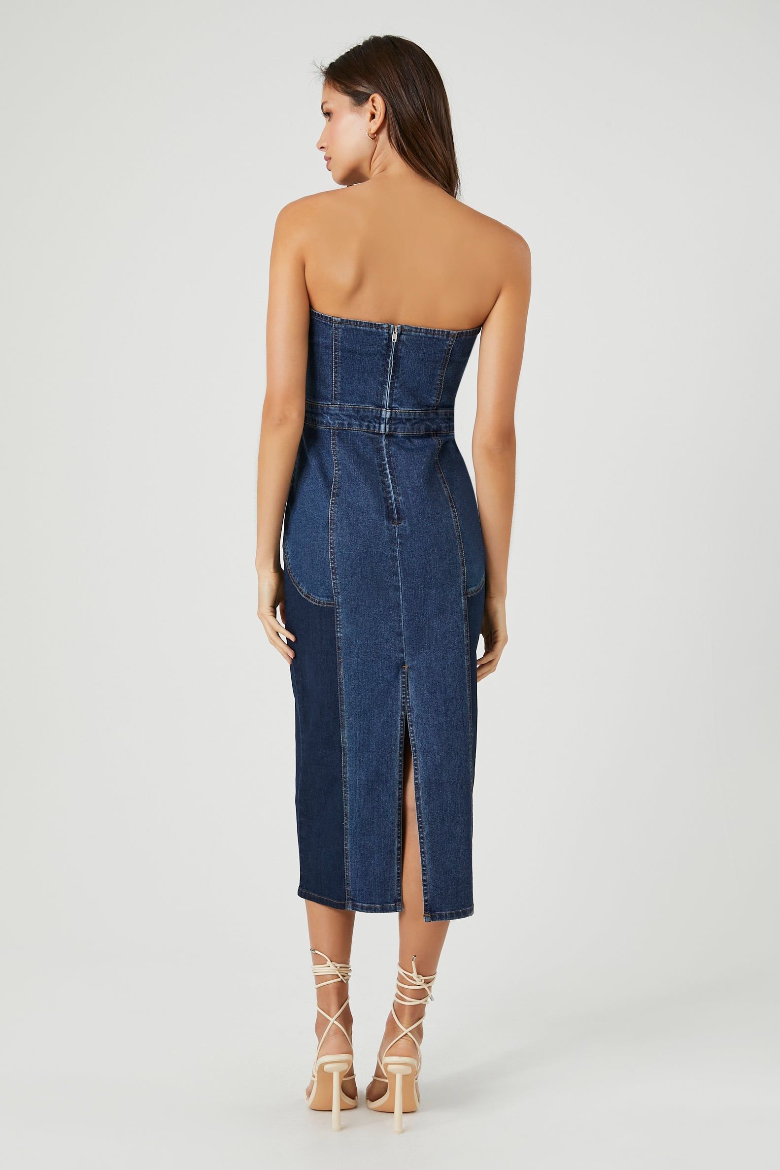 Robe midi sans bretelles en denim sold by Urban Planet product image thumbnail 3