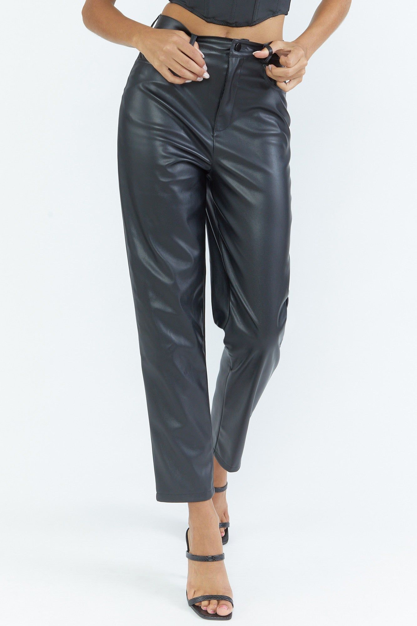 Pantalon à taille haute en similicuir sold by Urban Planet product image thumbnail 2
