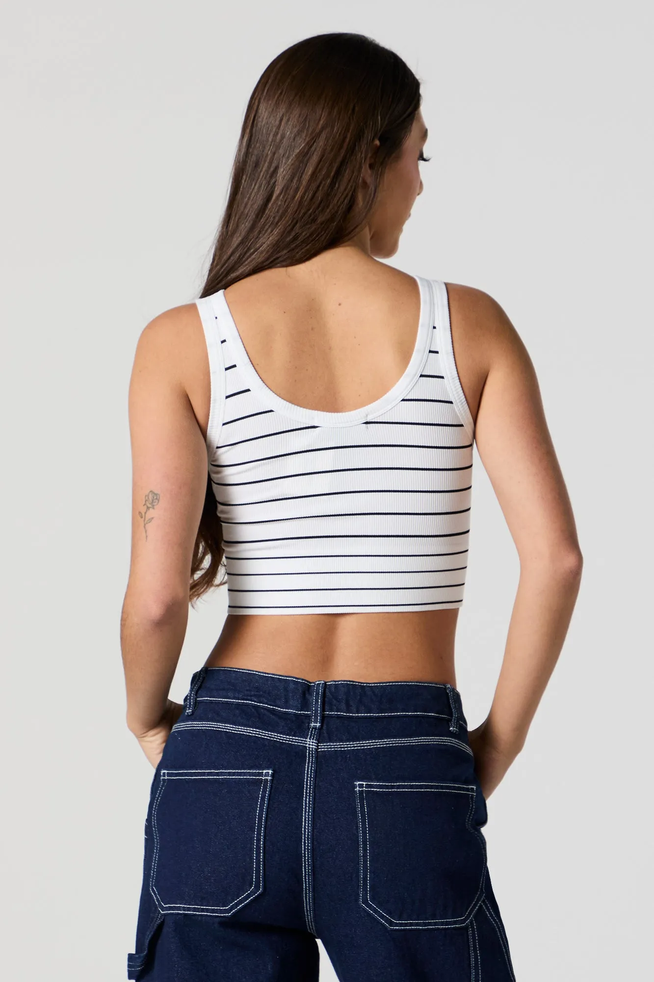 Débardeur côtelé rayé court sans couture à encolure en V sold by Urban Planet product image thumbnail 2