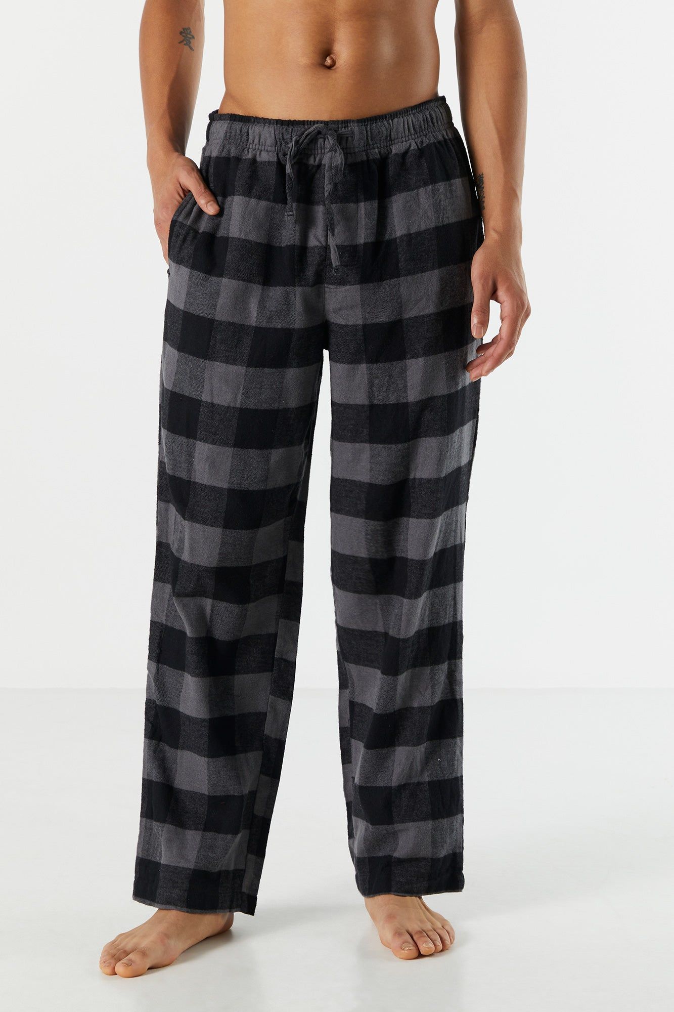 Pantalon de pyjama à carreaux noir sold by Urban Planet product image thumbnail 5