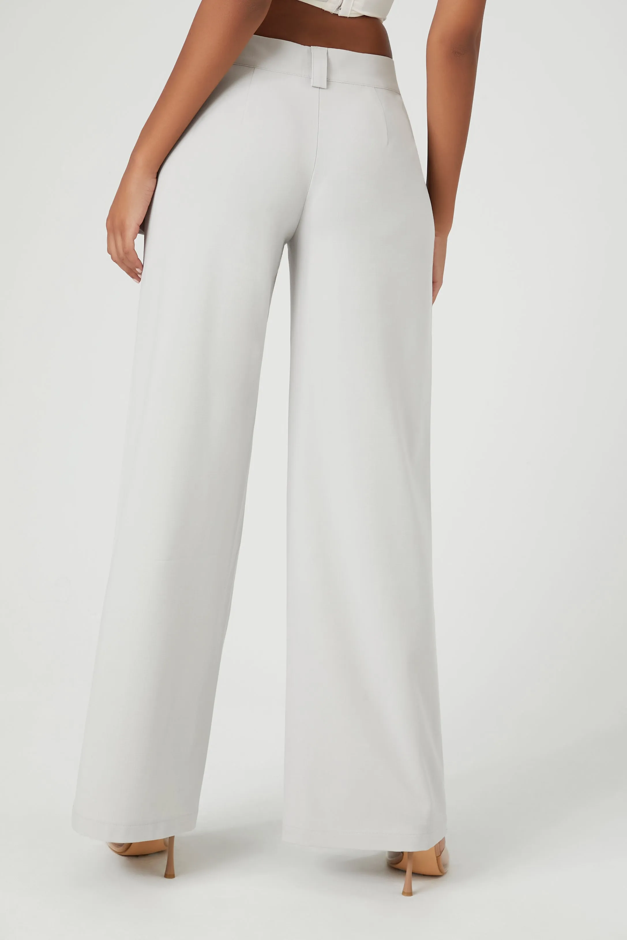 Pantalon cargo à jambe larfe et taille haute sold by Urban Planet product image thumbnail 4