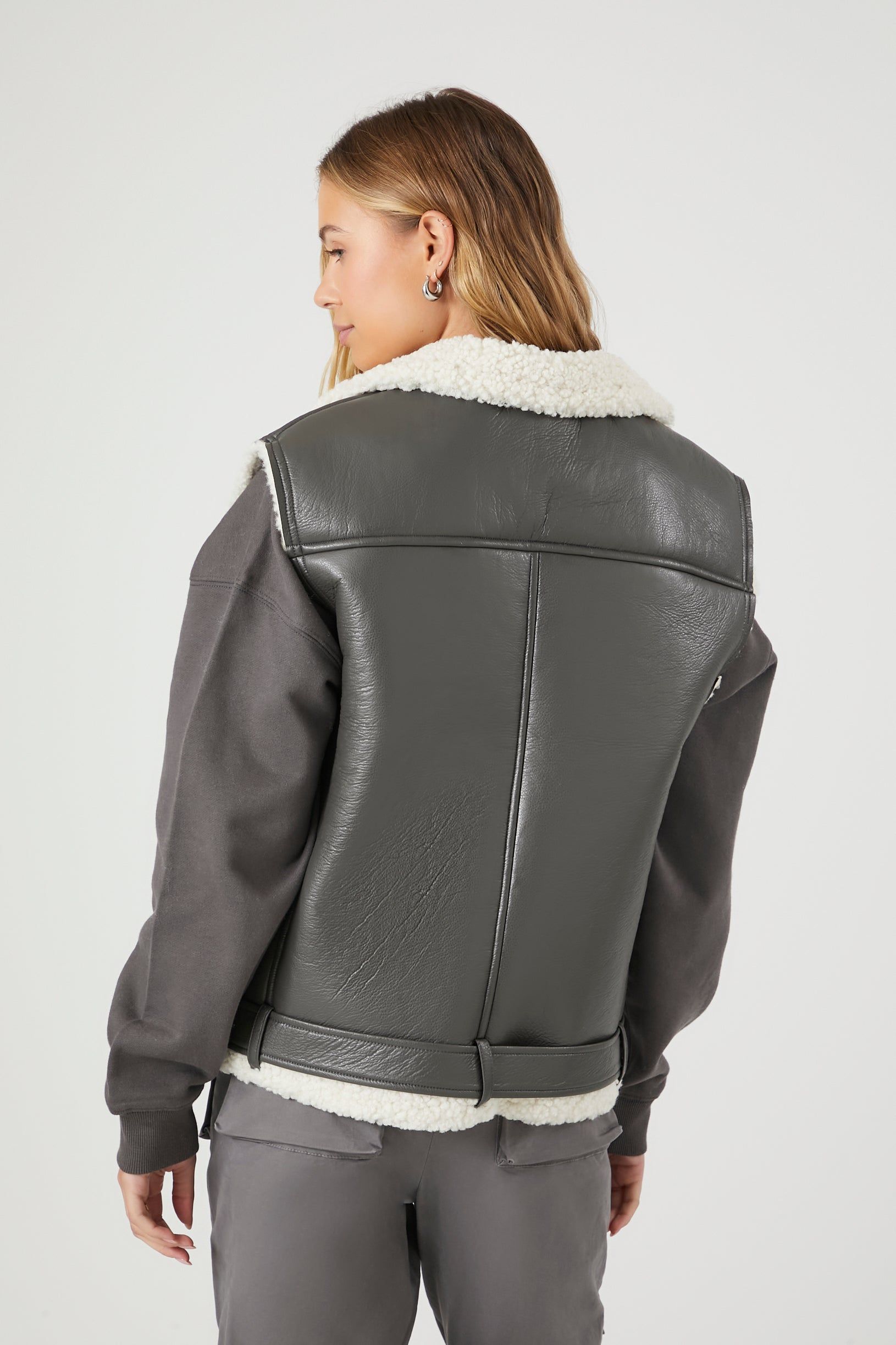 Veste avec liséré de Sherpa sold by Urban Planet product image thumbnail 2