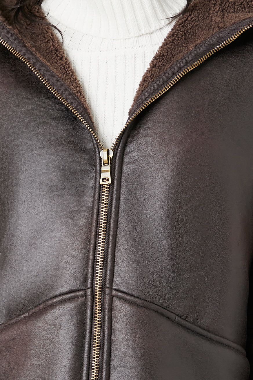 Blouson en similicuir avec liséré de Sherpa et fermeture à glissière sold by Urban Planet product image thumbnail 3