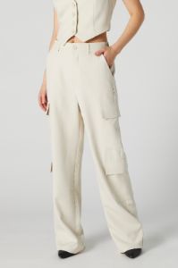 Pantalon cargo habillé sold by Urban Planet