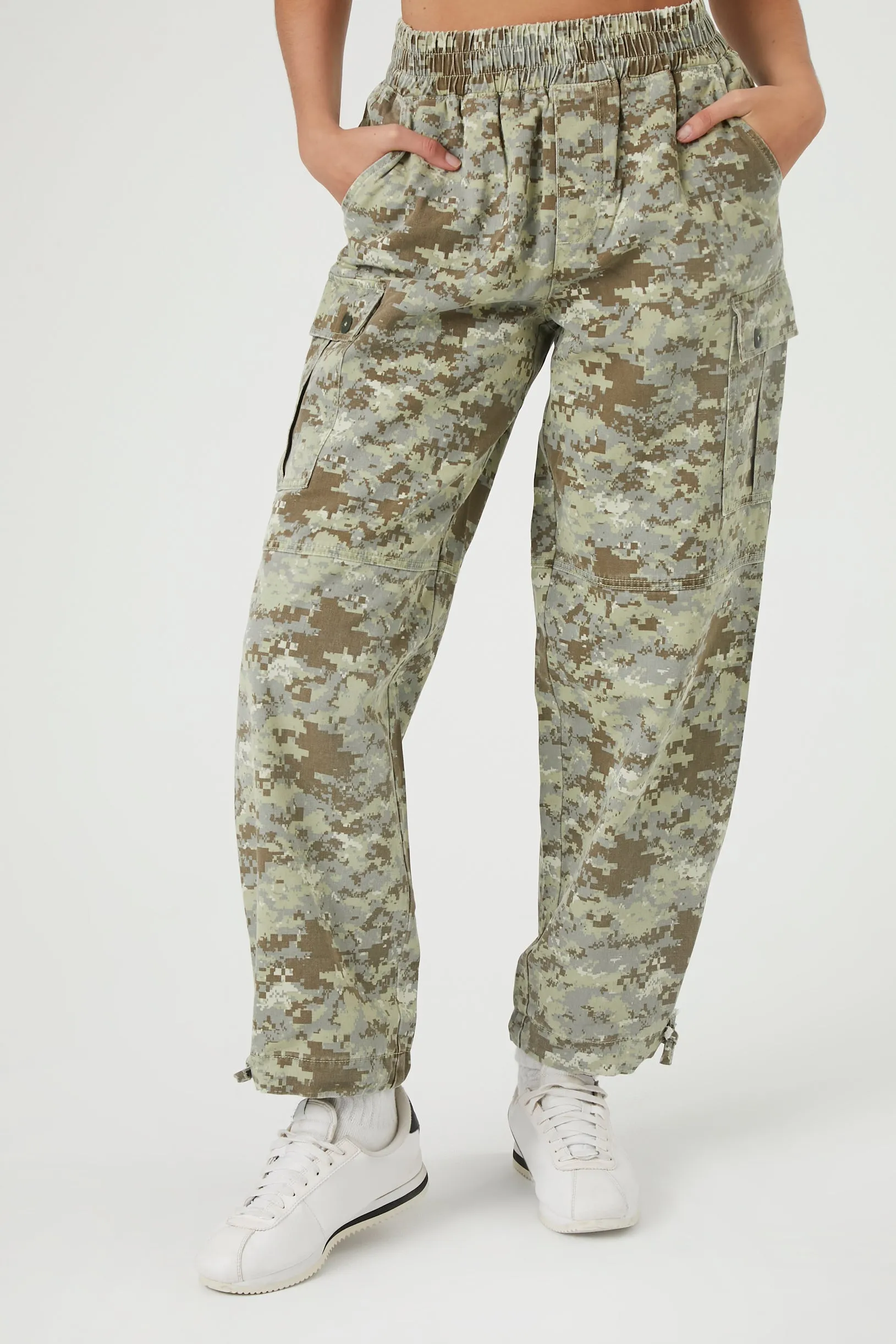 Jogger cargo avec motif camouflage sold by Urban Planet product image thumbnail 2
