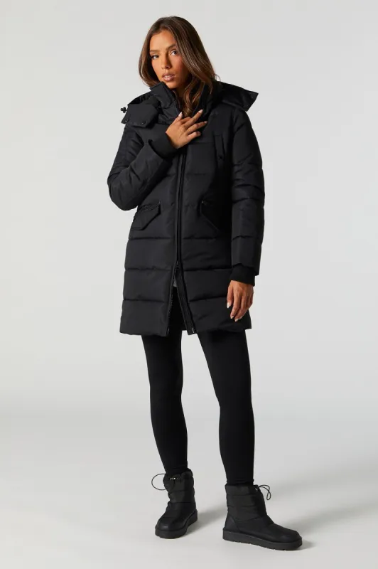 Black Parka Storm Mountain matelassée sold by Urban Planet