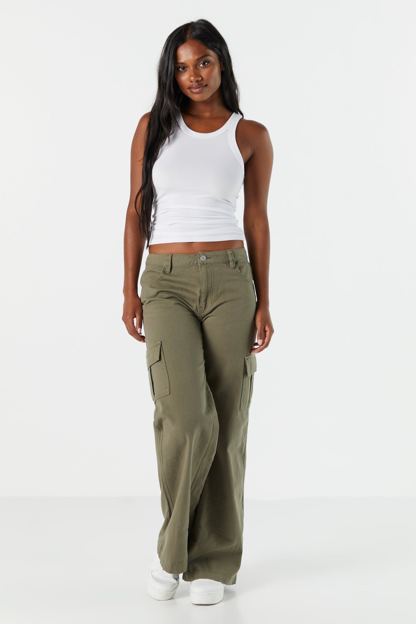 Jean en denim taureau cargo à jambe large sold by Urban Planet