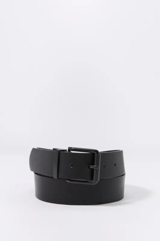 Ceinture en similicuir noir sold by Urban Planet