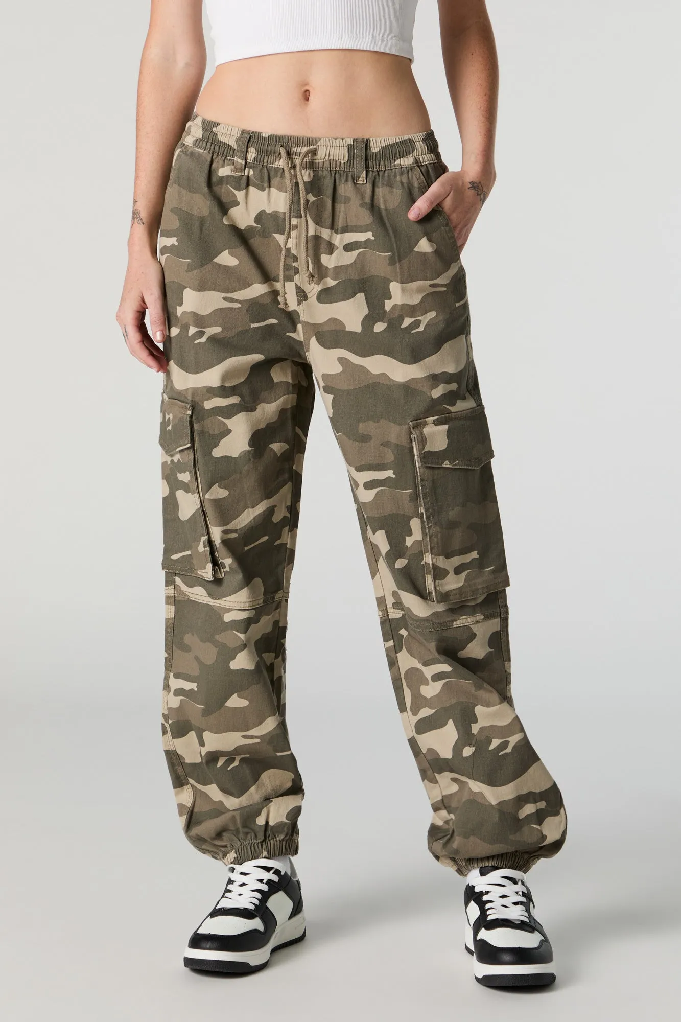 Jogger cargo à taille coulissante et couture au genou sold by Urban Planet product image thumbnail 5