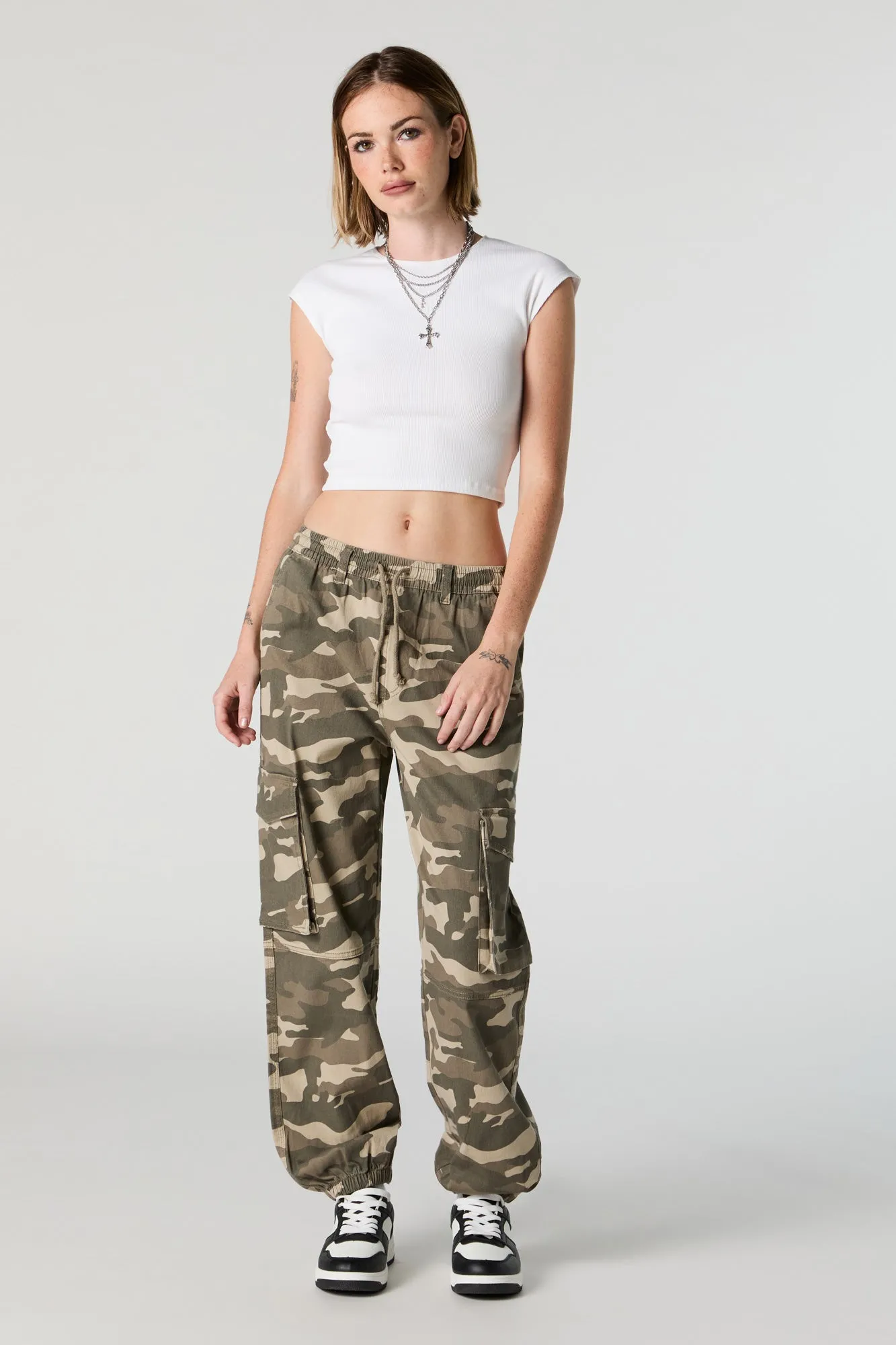 Jogger cargo à taille coulissante et couture au genou sold by Urban Planet product image thumbnail 4