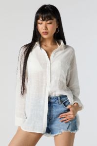 Haut boutonné surdimensionné texturé sold by Urban Planet