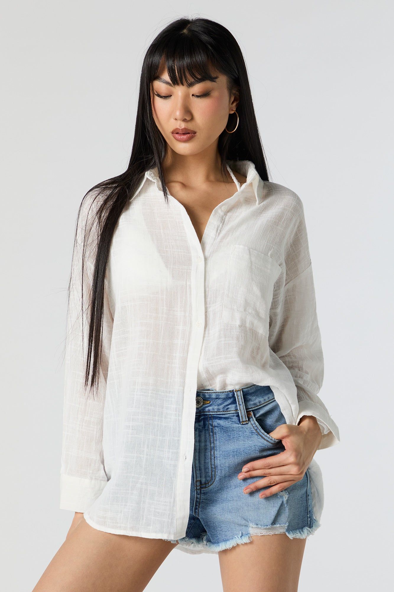 Haut boutonné surdimensionné texturé sold by Urban Planet