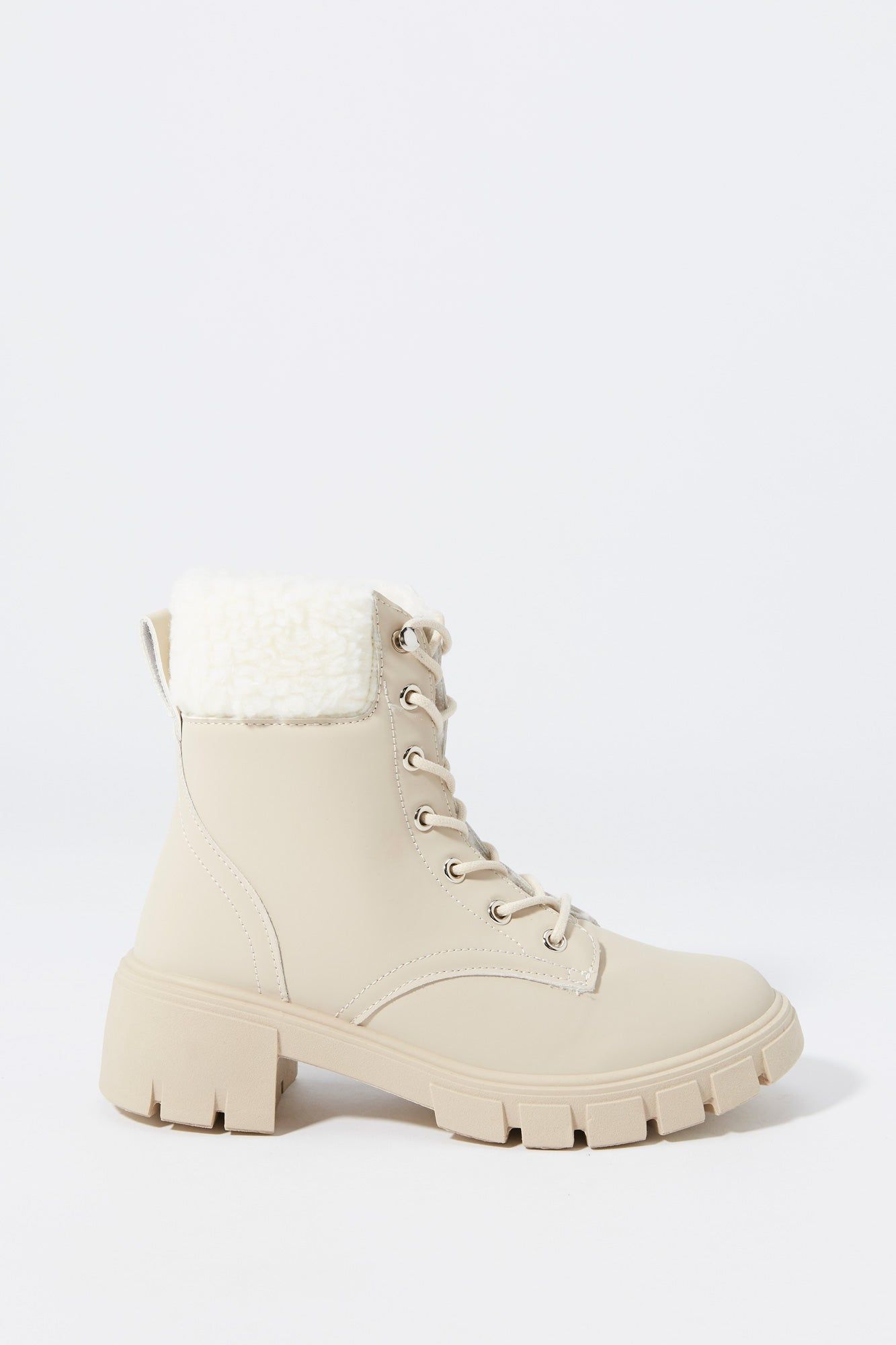 Bottes à semelles crantées hautes avec garniture de fourrure sold by Urban Planet product image thumbnail 5
