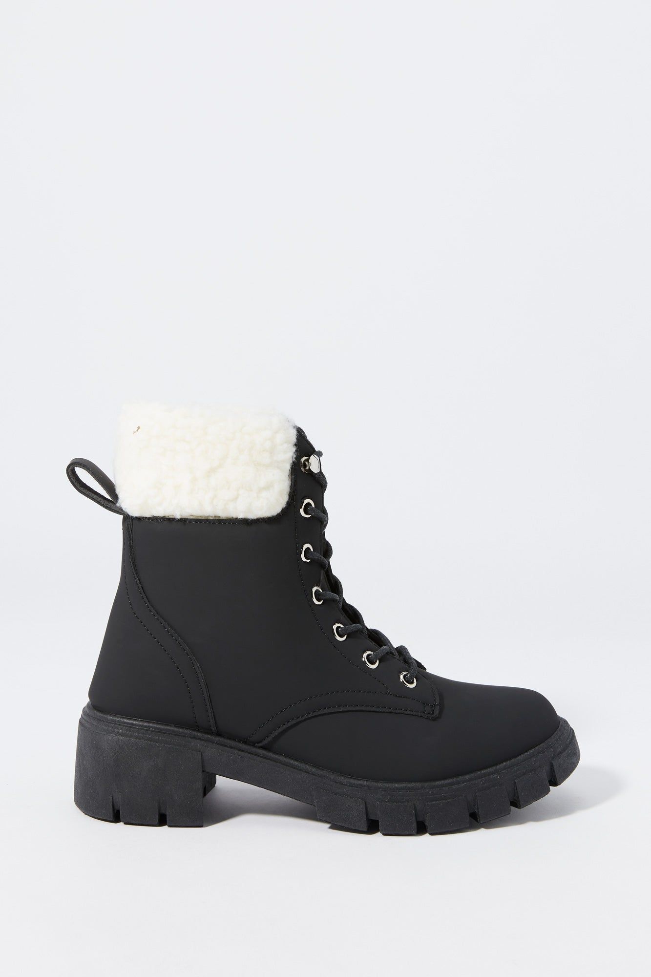 Bottes à semelles crantées hautes avec garniture de fourrure sold by Urban Planet