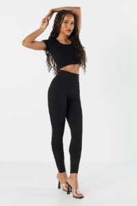 Legging à taille haute sold by Urban Planet