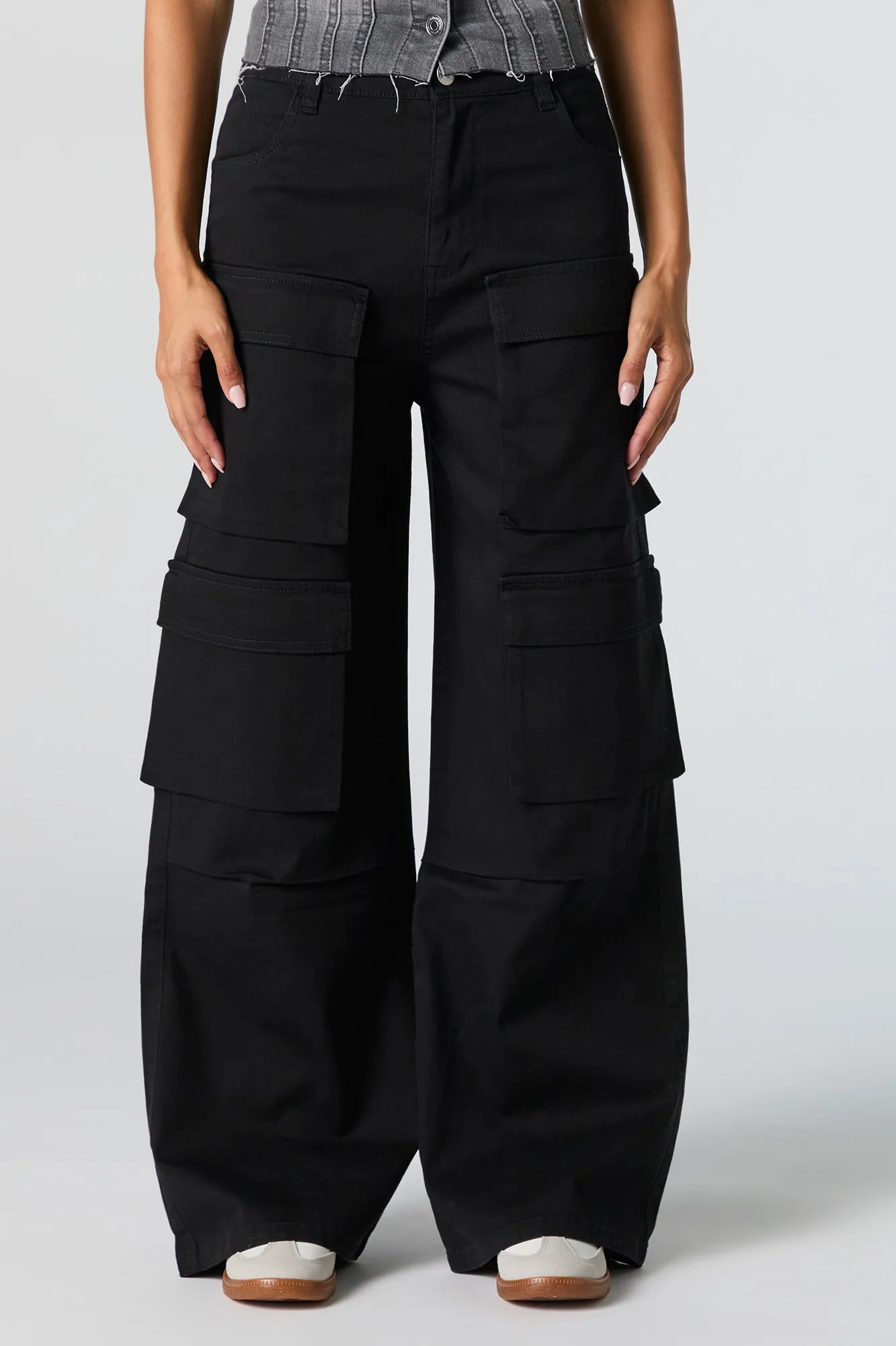 Pantalon cargo à jambe large avec poches multiples sold by Urban Planet product image thumbnail 5