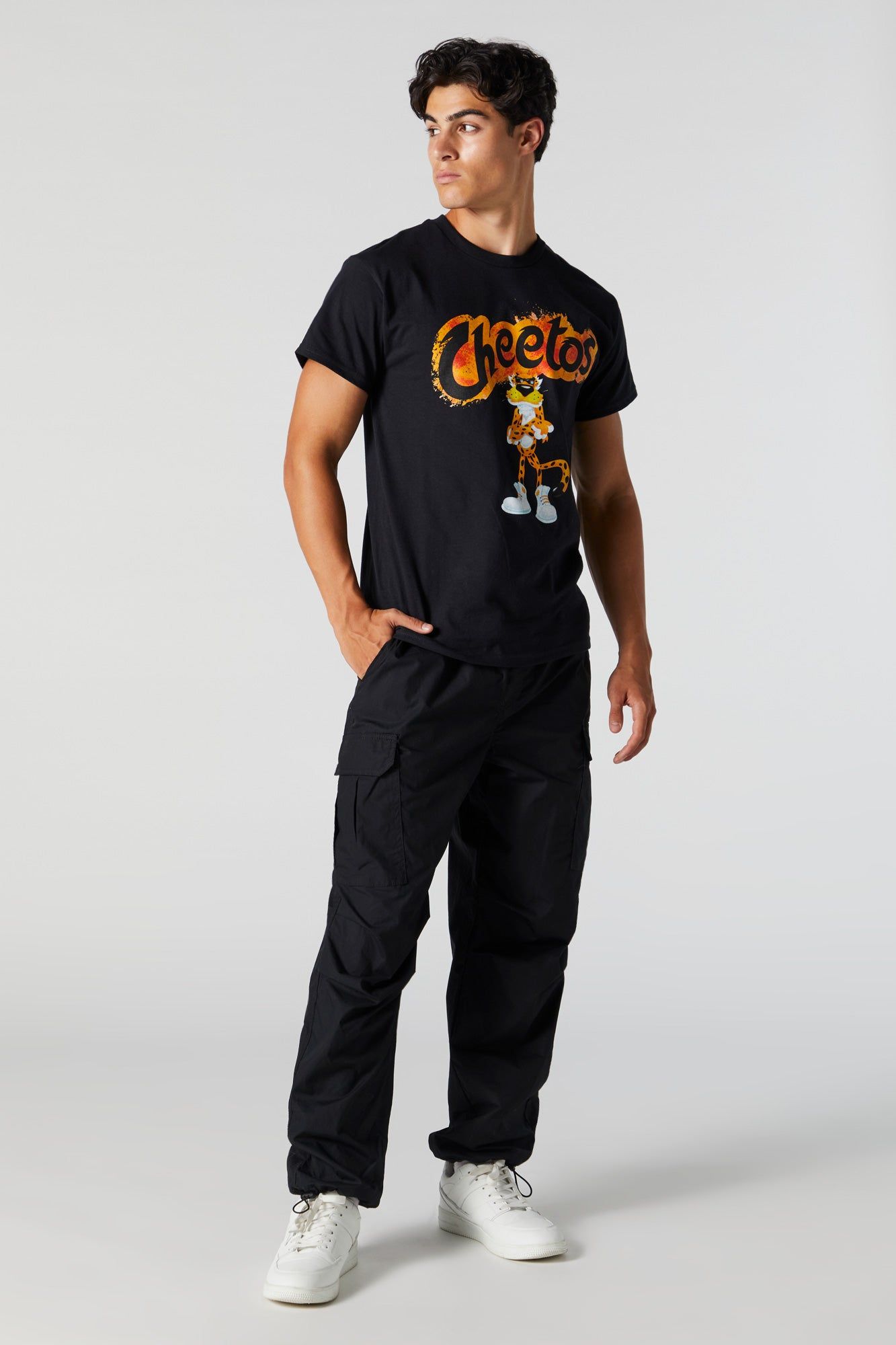 T-shirt à imprimé Cheetos sold by Urban Planet product image thumbnail 4