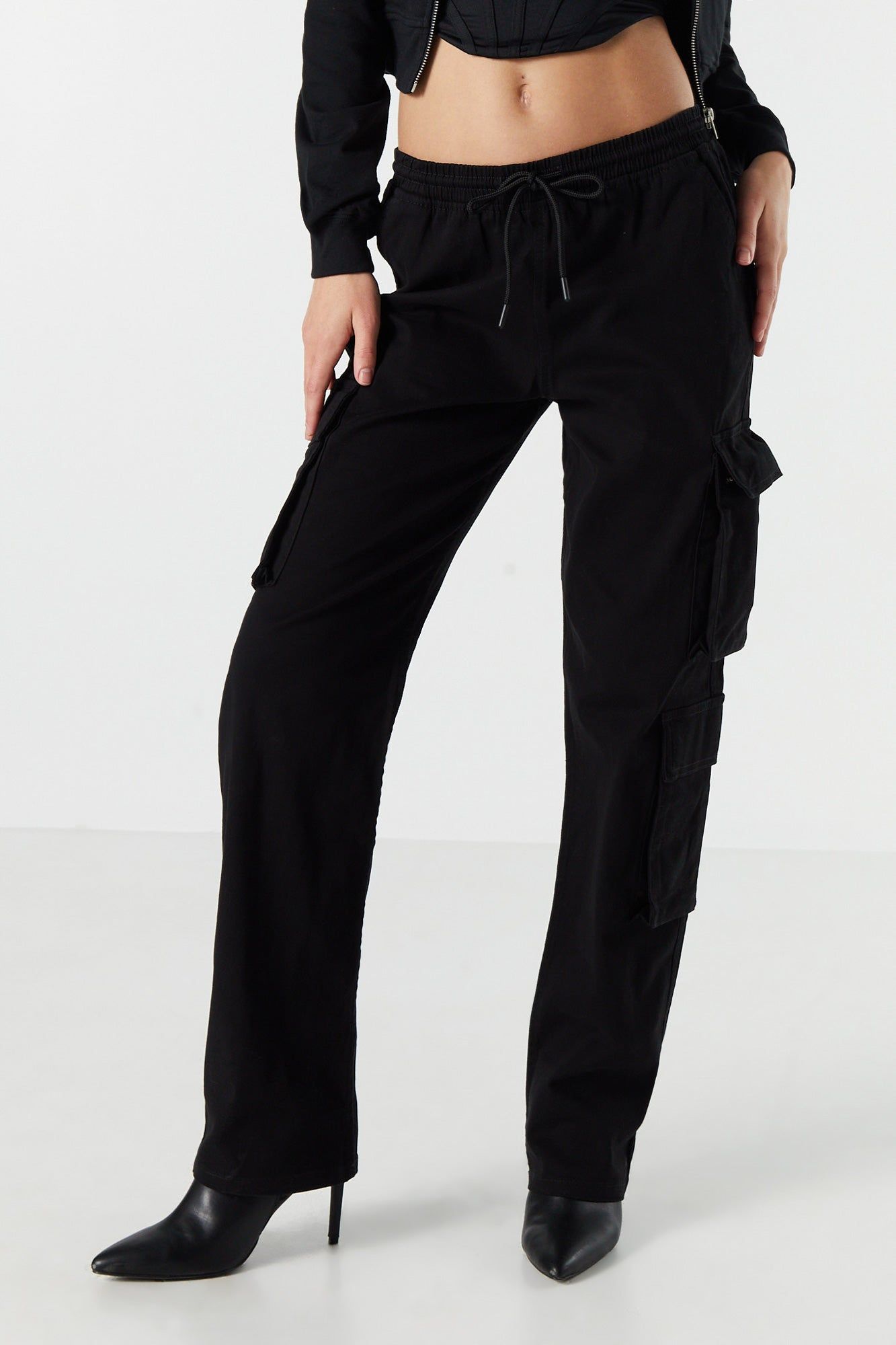 Pantalon cargo à enfiler avec poches multiples sold by Urban Planet product image thumbnail 5