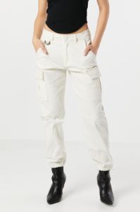 Pantalon cargo mi-taille sold by Urban Planet