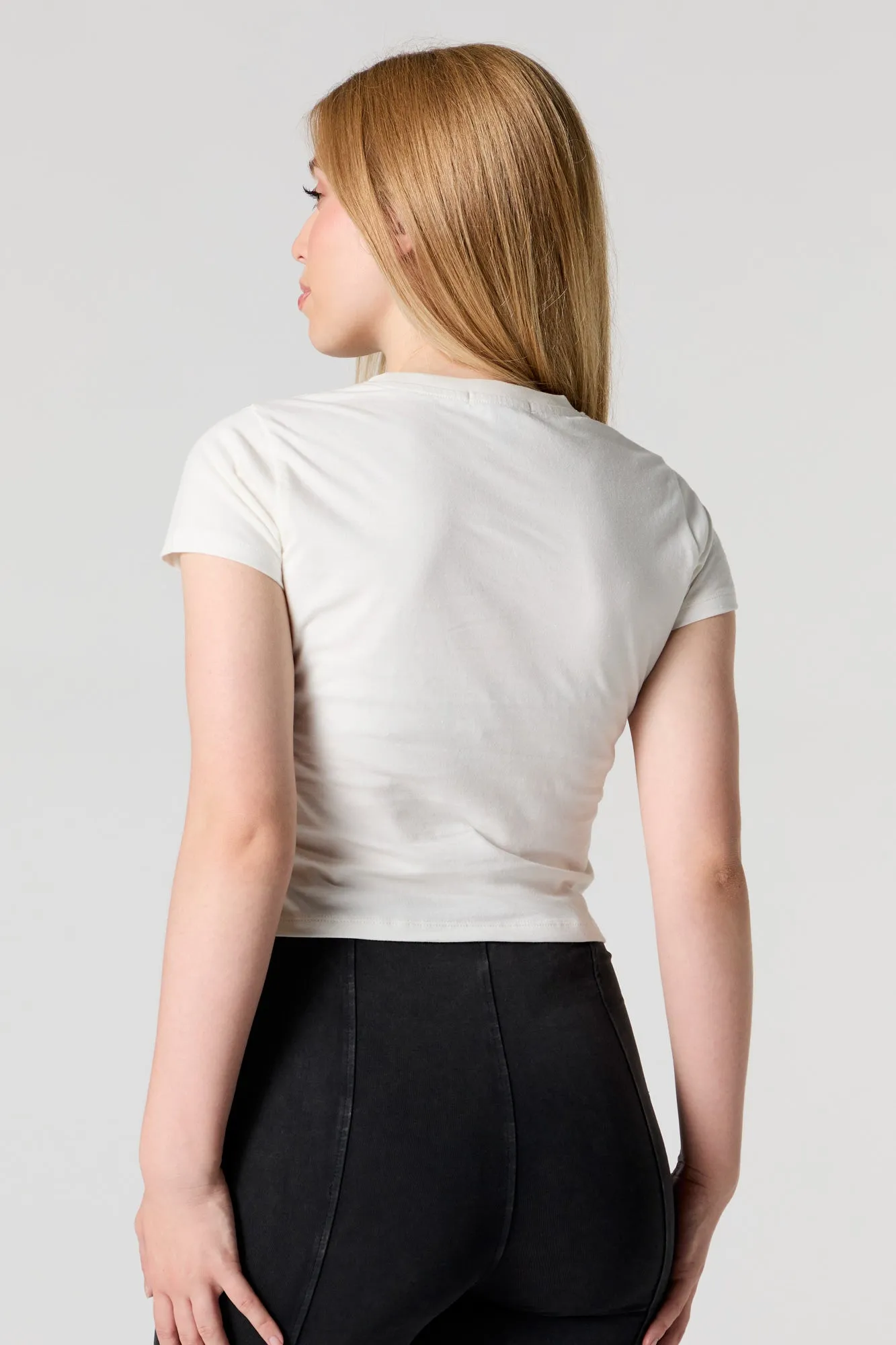 T-shirt ultracourt avec motif brodé Cherry Lips sold by Urban Planet product image thumbnail 2