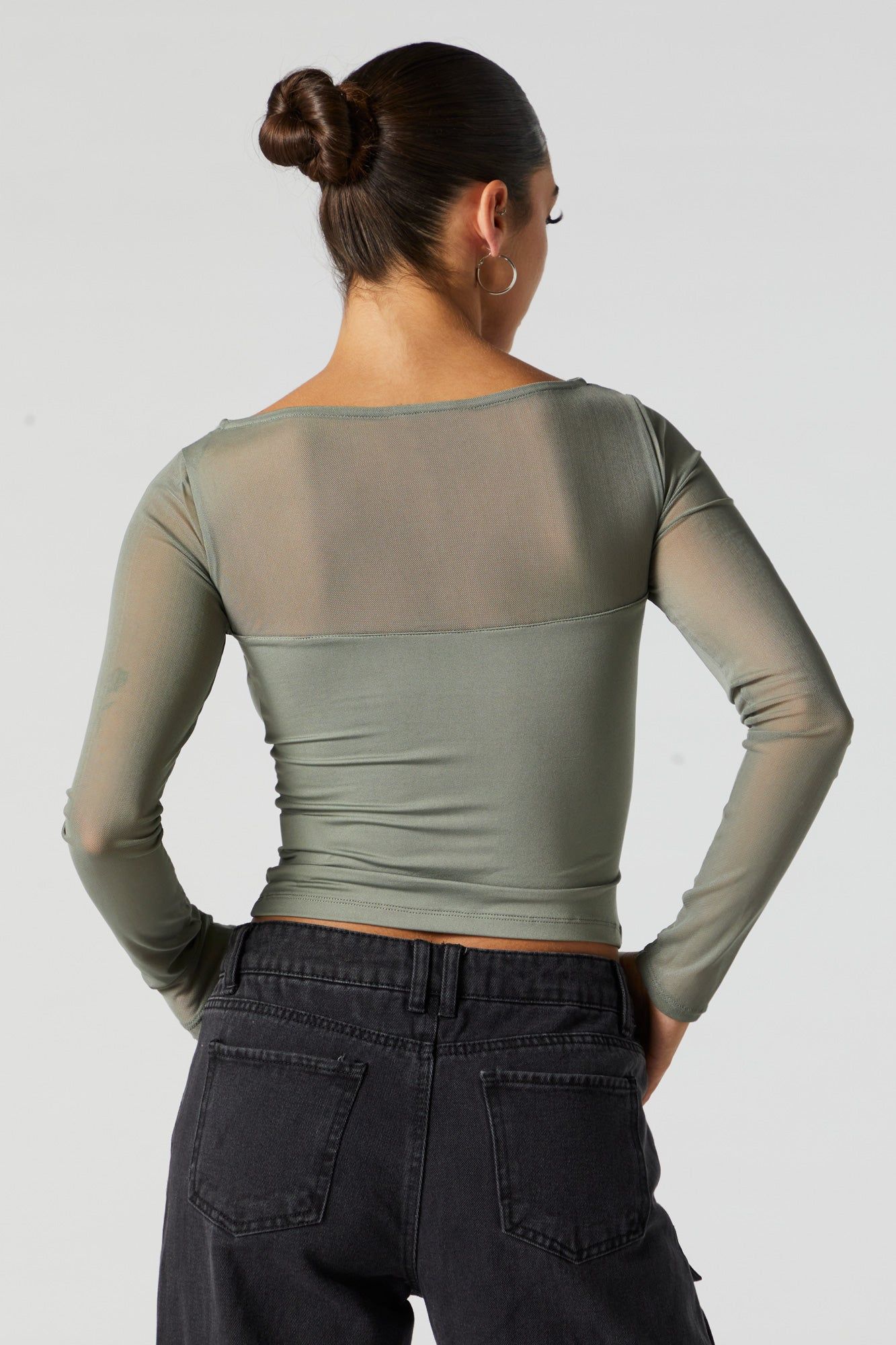 Haut profilé cintré en filet à manches longues sold by Urban Planet product image thumbnail 3