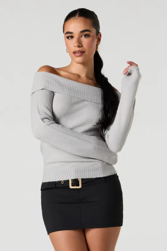 Chandail en tricot pelucheux avec épaules dénudées sold by Urban Planet