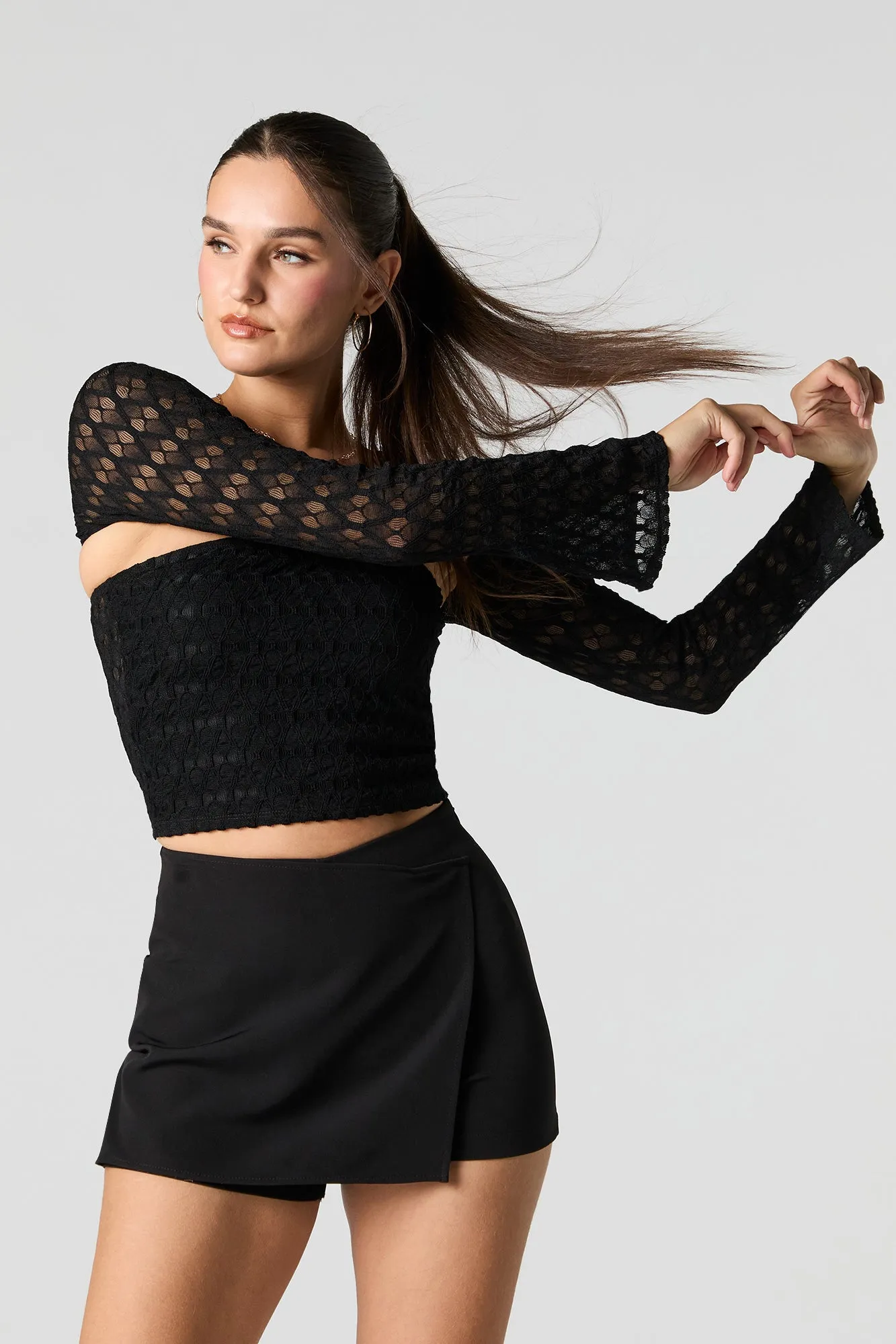 Ensemble avec haut tubulaire et boléro en dentelle sold by Urban Planet