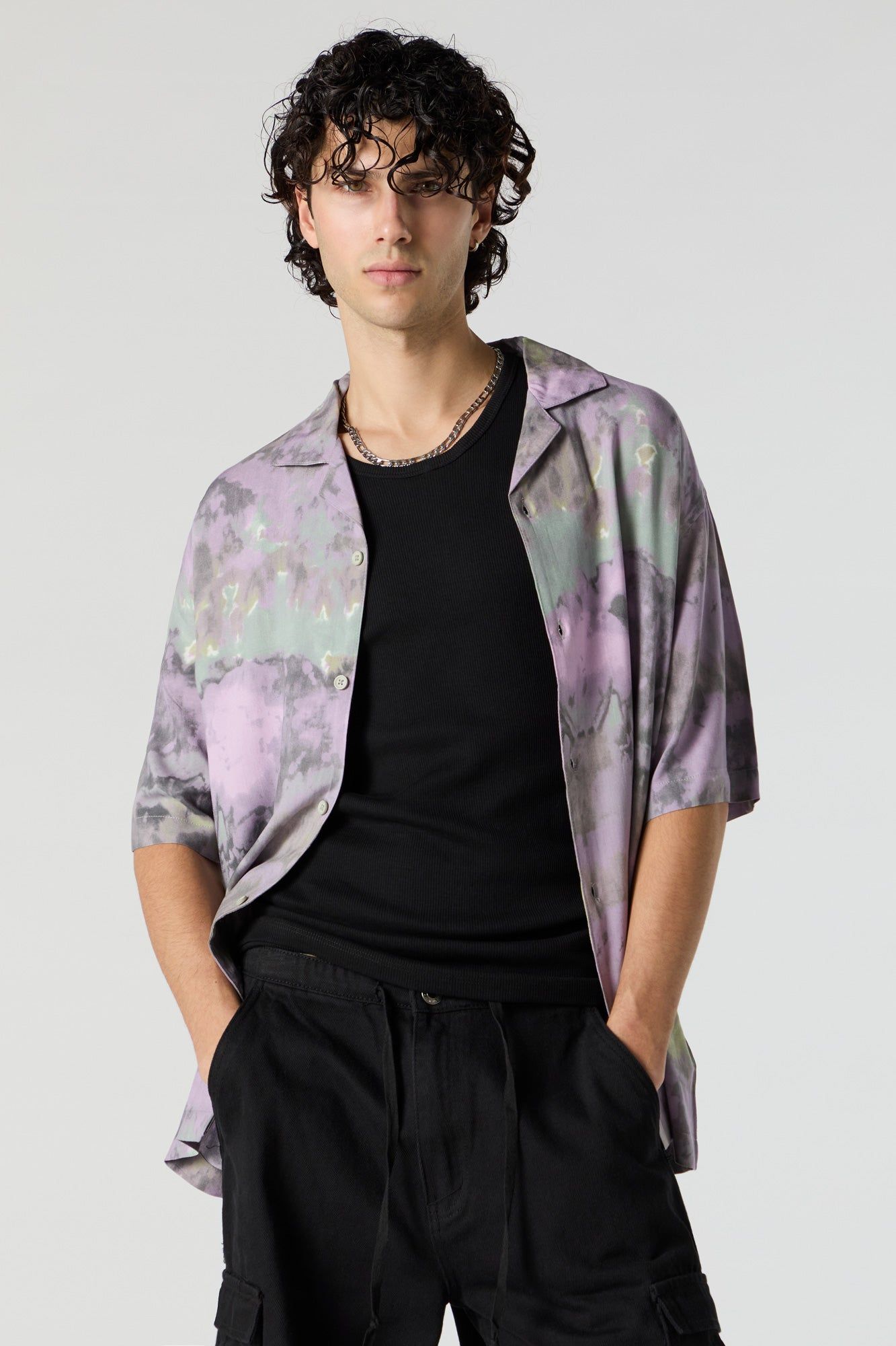 Haut boutonné avec motif aquarelle sold by Urban Planet