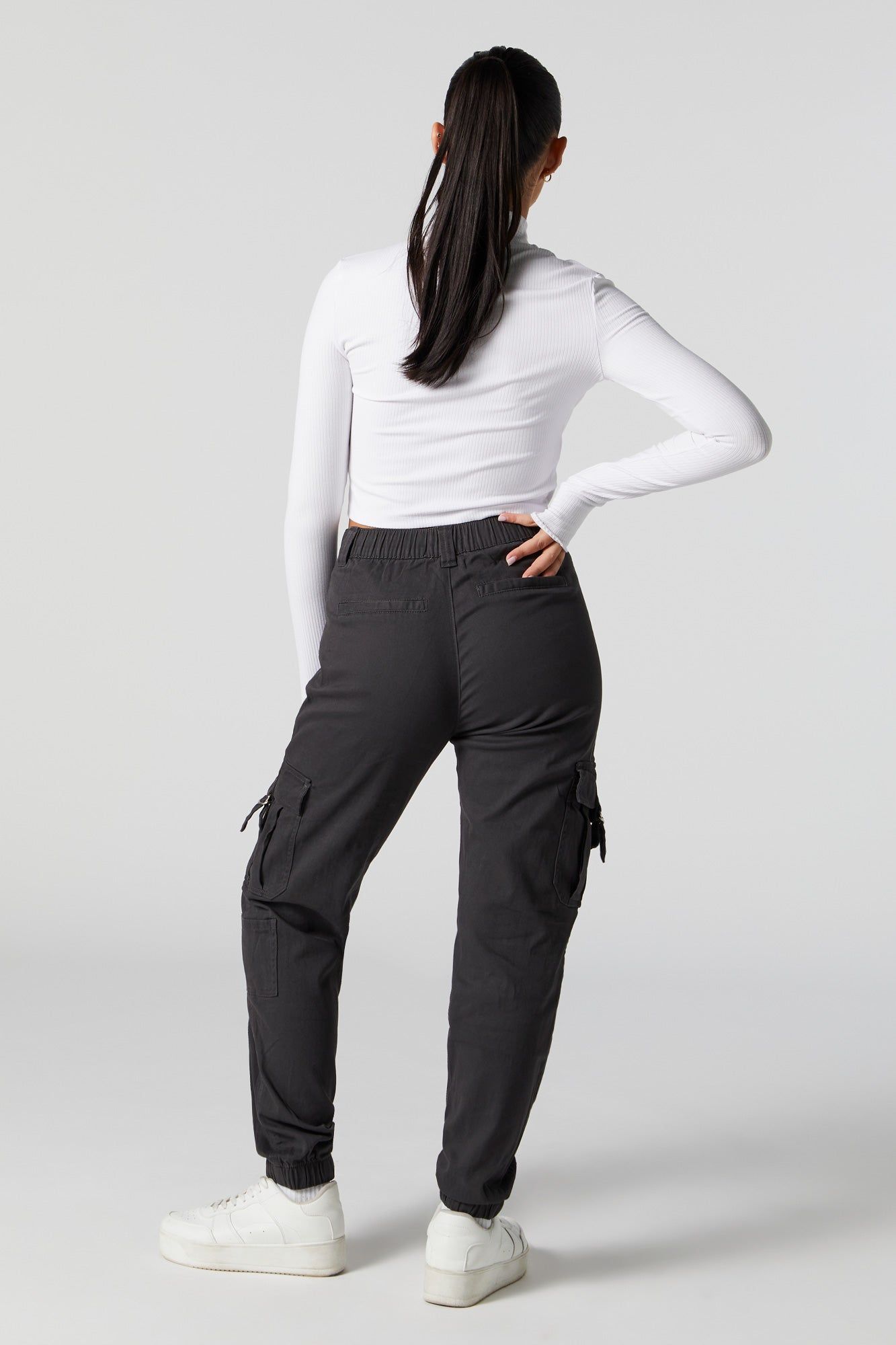 Jogger avec poches cargo multiples sold by Urban Planet product image thumbnail 3