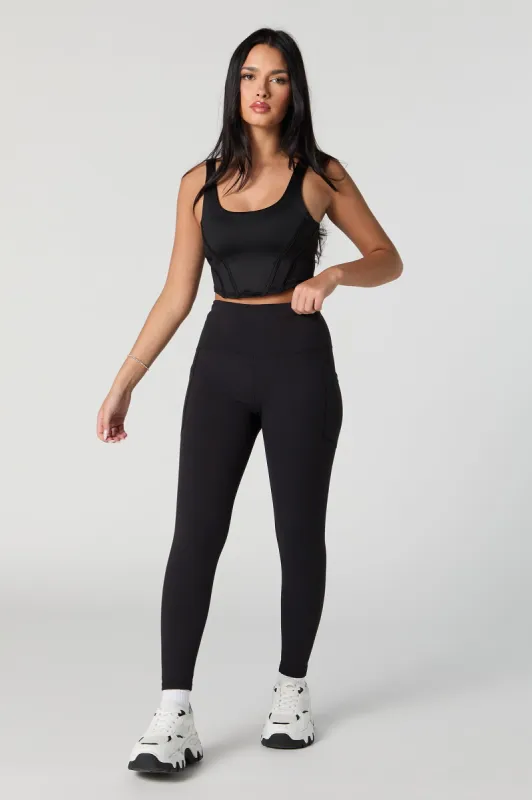 Legging Active doux à taille haute avec poches latérales sold by Urban Planet