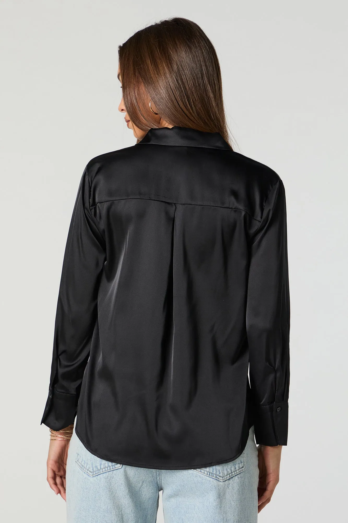 Haut boutonné en satin à manches longues sold by Urban Planet product image thumbnail 2