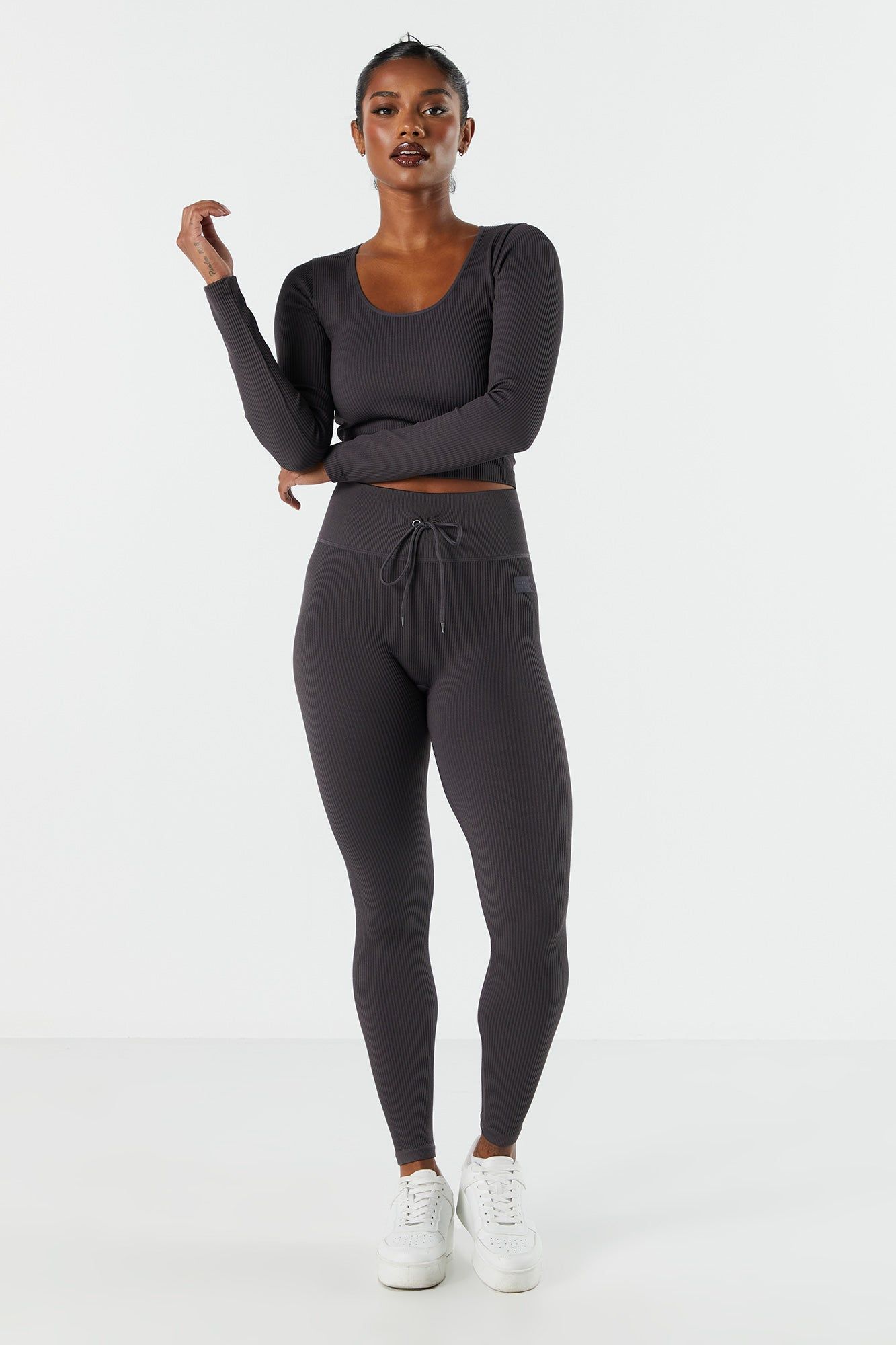 Haut Sommer Ray Active côtelé sans couture à manches longues sold by Urban Planet product image thumbnail 3