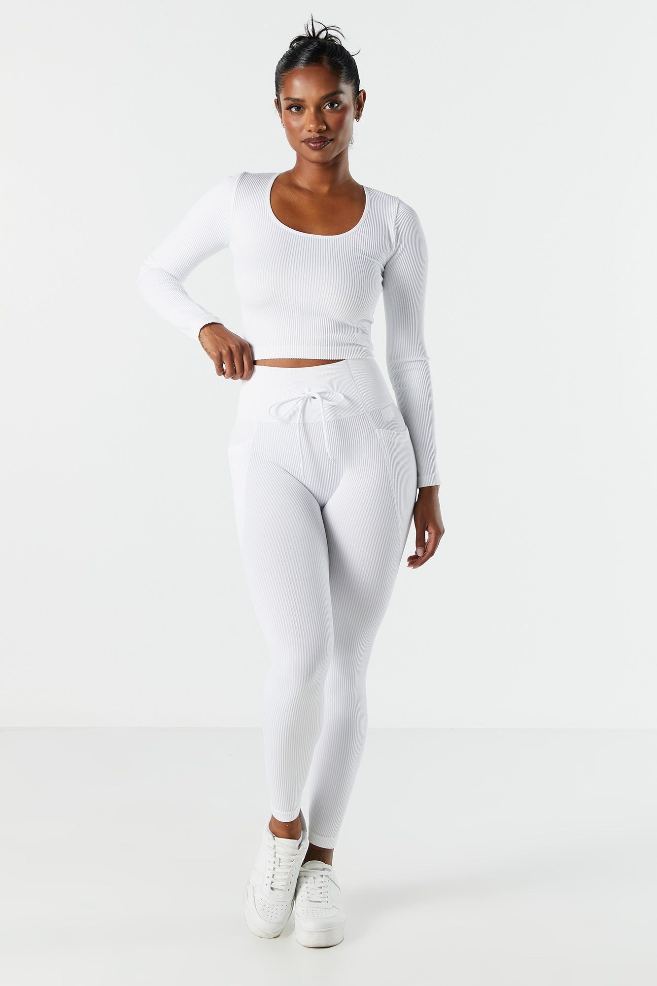 Haut Sommer Ray Active côtelé sans couture à manches longues sold by Urban Planet product image thumbnail 11